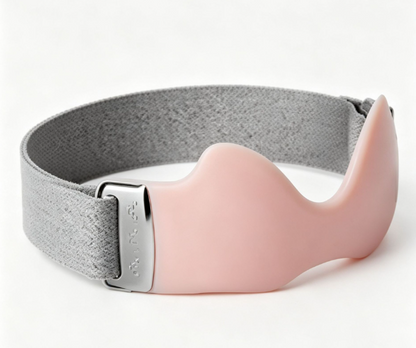🚨 KNEE PAIN HOLDING YOU BACK FROM THE ACTIVITIES YOU LOVE? 😩🦵 ✨ Targeted Patellar Support in a Slim, Comfortable Design — MOVE WITH MORE CONFIDENCE!