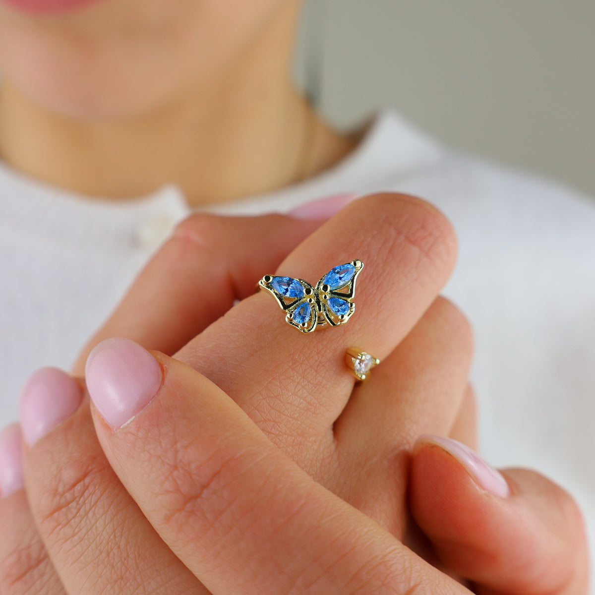 🦋😩 NERVOUS? RESTLESS? ALWAYS FIDGETING? ✨ KEEP YOUR HANDS BUSY WITH A DISCREET, BEAUTIFUL BUTTERFLY FIDGET RING.