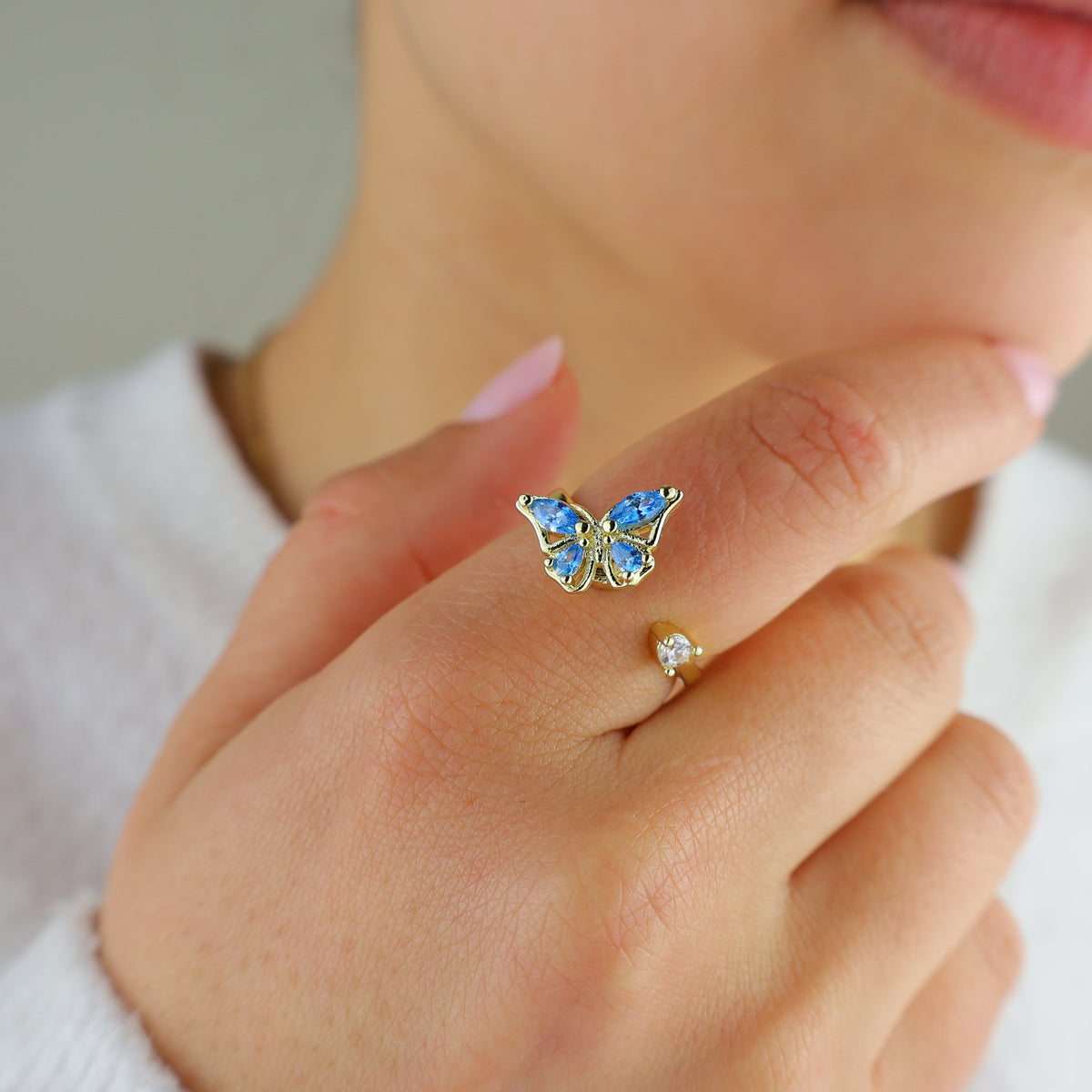 🦋😩 NERVOUS? RESTLESS? ALWAYS FIDGETING? ✨ KEEP YOUR HANDS BUSY WITH A DISCREET, BEAUTIFUL BUTTERFLY FIDGET RING.