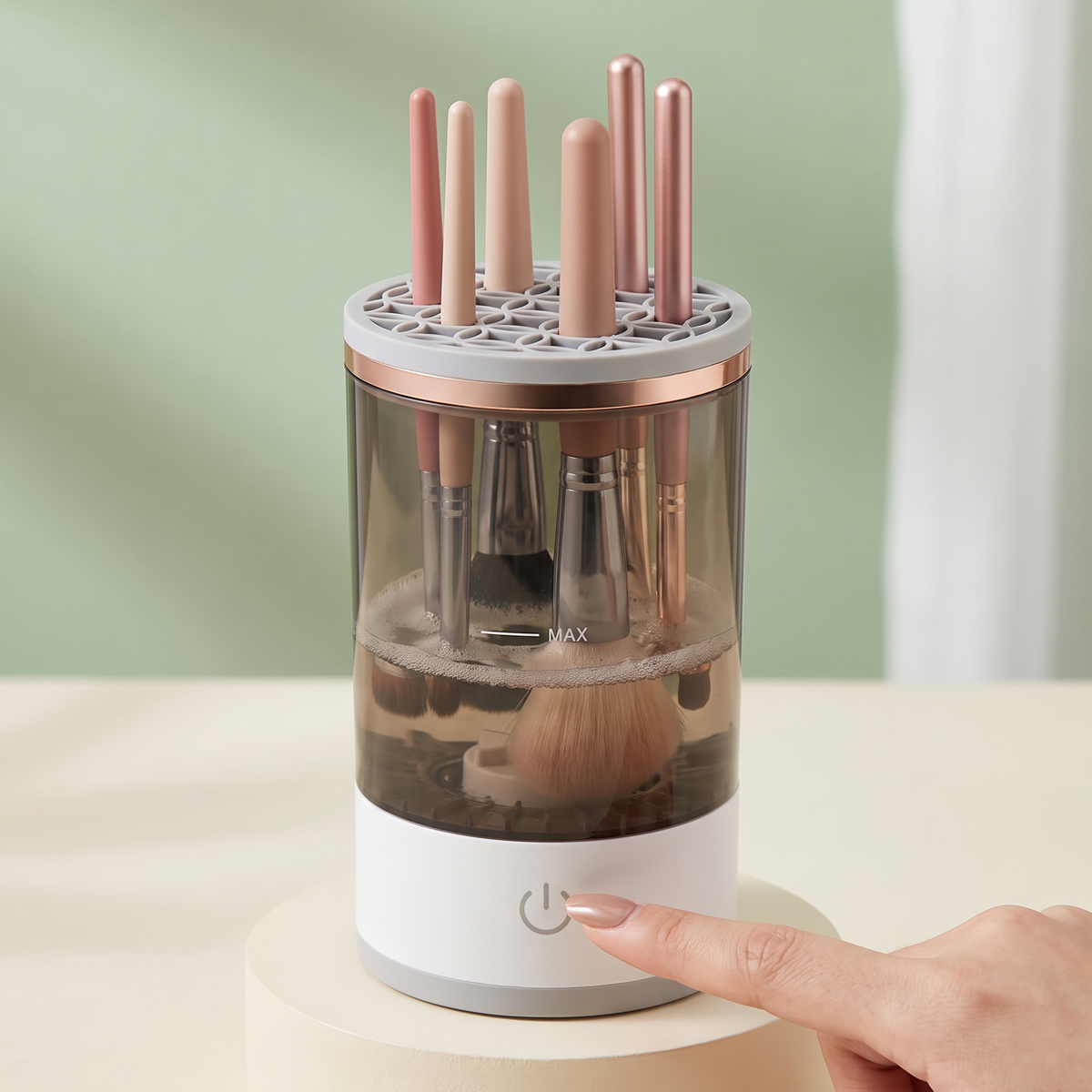 Electric Makeup Brush Cleaner – Portable Cosmetic Brush Cleaning Machine for Home & Travel