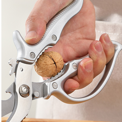 ✂️Limited-time 50% off! ⚡Stainless steel multi-functional kitchen scissors – with nutcracker, bottle opener and safety lock🔪
